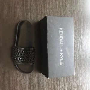 Chain inspired sandals by Kylie and Kendall Jenner